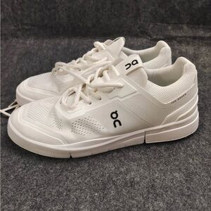 On The Roger Spin 2 White Mens US 8 / EU 41